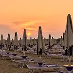 Apartment Stunning Only 100m From The Bibione