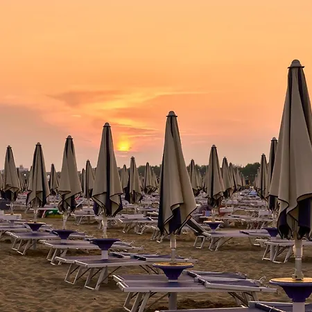 Apartamento Stunning Only 100m From The Bibione