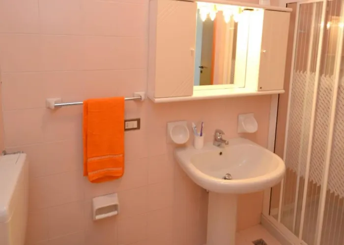 Stunning Only 100m From The